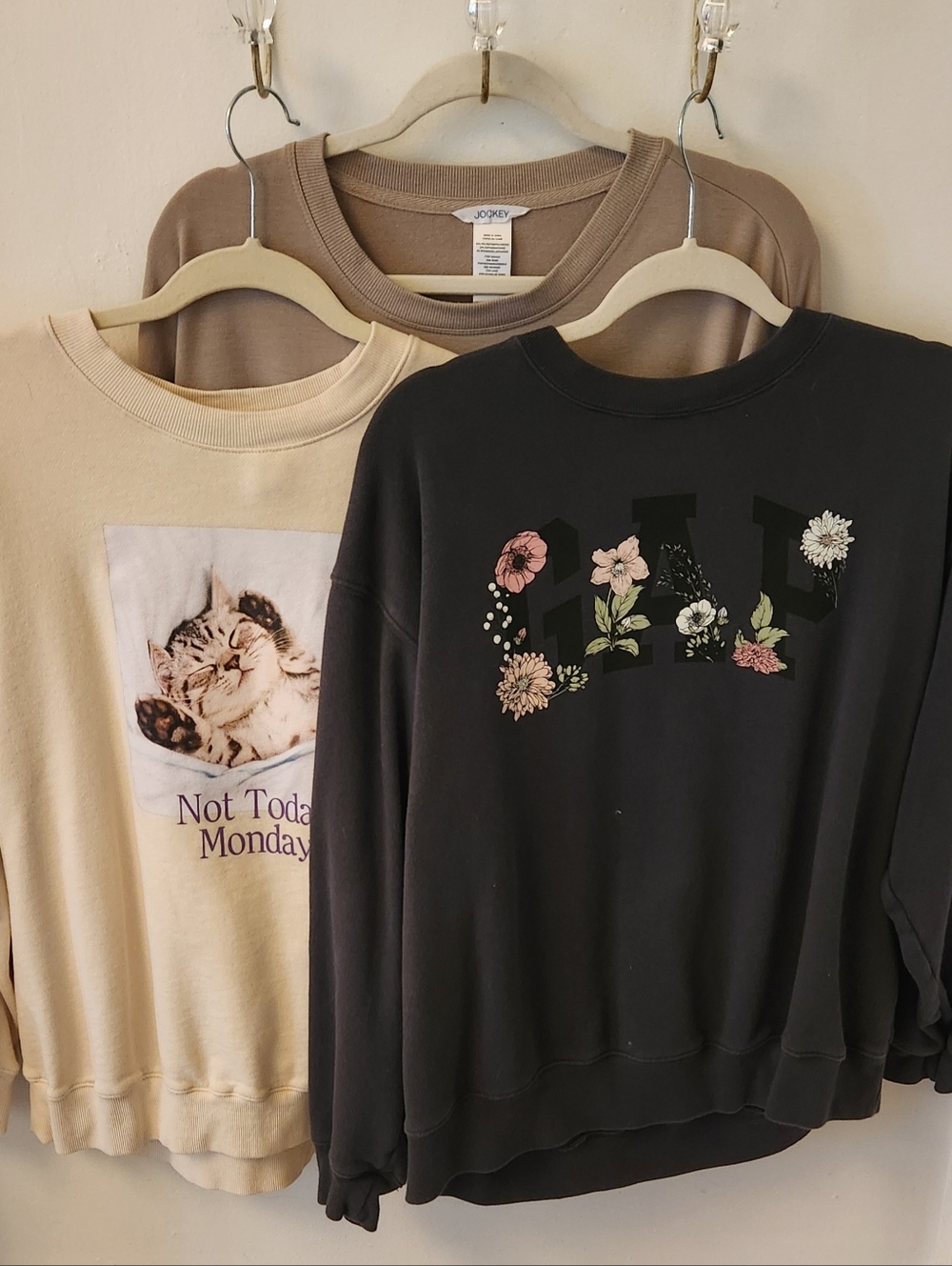 Womens Sweatshirts Size M/L Bundle Of 3